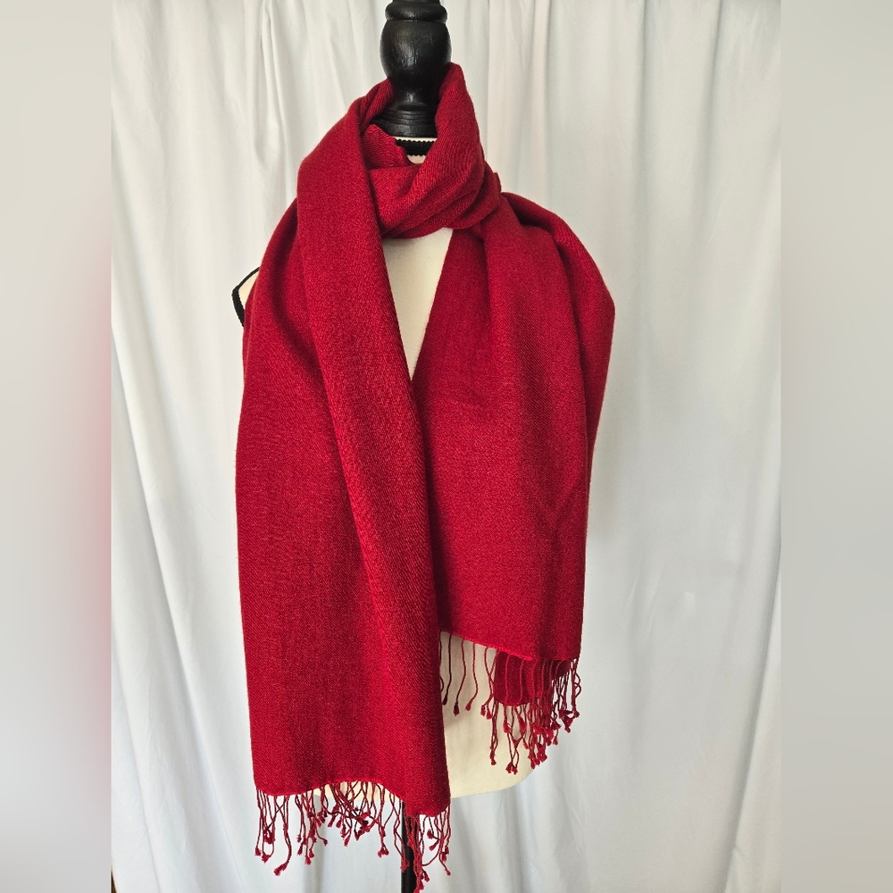 Elegant Red Pashmina/Silk Blend Unisex Scarf/Wrap